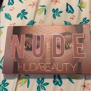NEW NUDE HUDABEAUTY *PLEASE OFFER*